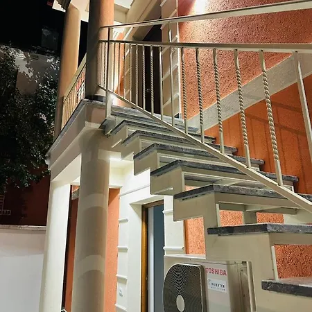 Alba 1 Apartamento Korce