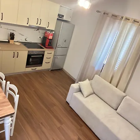 Apartamento Alba 1 *